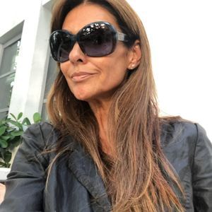 Meet your Posher, Claudia